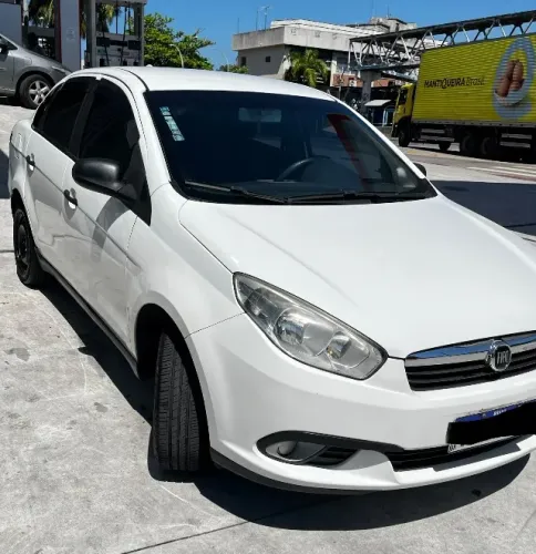 Fiat Grand Siena Essence 1.6 Flex 16V 2016