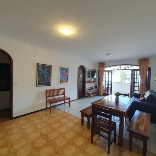 Hospedagem em Joinville Suíte em Hostel/ Pousada 