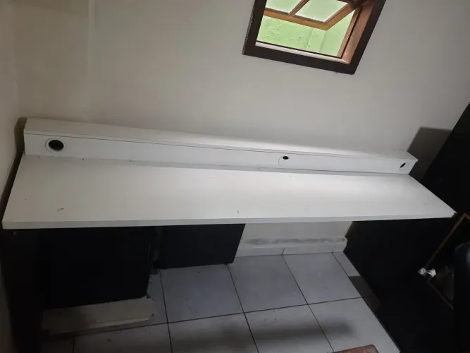 Mesa de escritorio em MDF