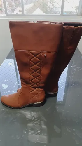 Doação Bota Feminina n° 35