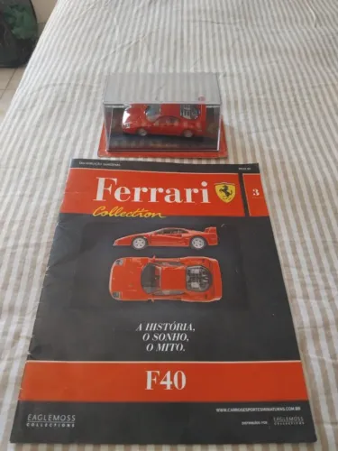 Revista com Miniatura Réplica Ferrari F40