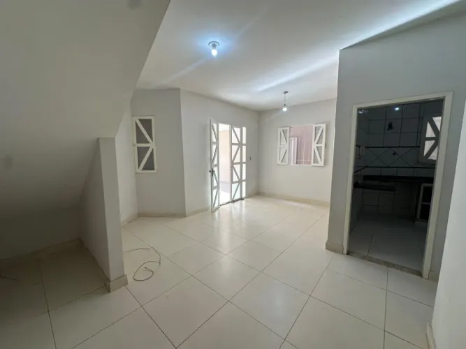 Alugo Casa 2 Quartos| SANTA RITA Com GARAGEM 