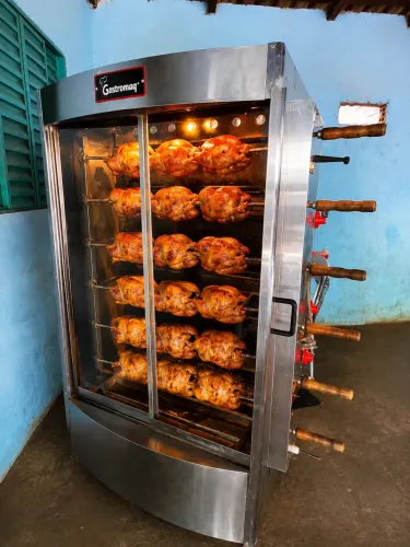 VENDO ASSADORA DE FRANGO GASTROMAQ