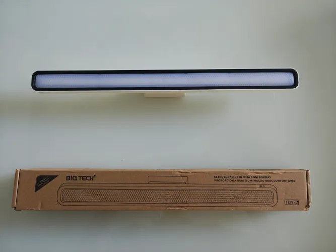 Luminária led 42 cm recarregável e com base destacável