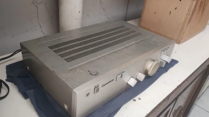 Amplificador gradiente modelo 86