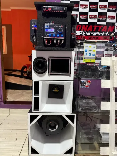 Vendo som automotivo