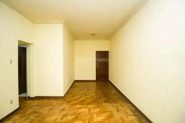 Apartamento à venda no bairro Lourdes