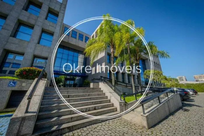 Sala Comercial de Alto Padrão à Venda na Barra da Tijuca | 84m² | 4 Vagas | Barra Trade I