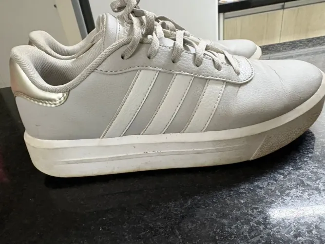 Tênis adidas PLATAFORMA COURT