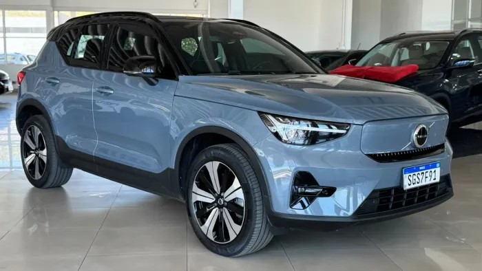 Volvo XC40 Recharge Plus (elétrico) 2023