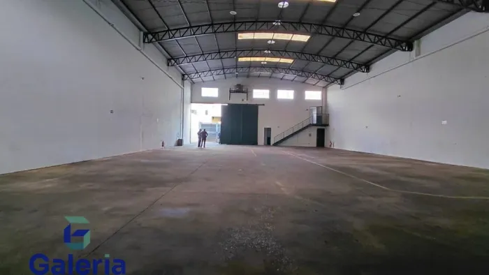 Galpão comercial para alugar, 596m² - Vila Elisa