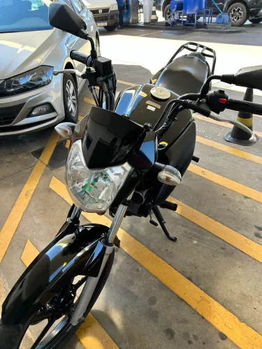 Moto boa e econômica pro dia a dia