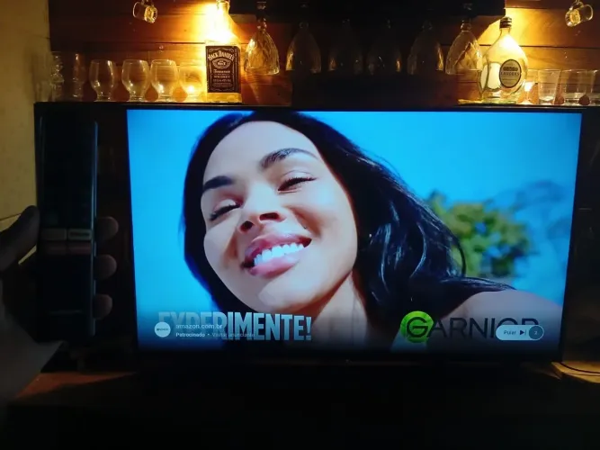 Vendo smart tv Panasonic de 50 polegadas nova sem detalhes único dono 
