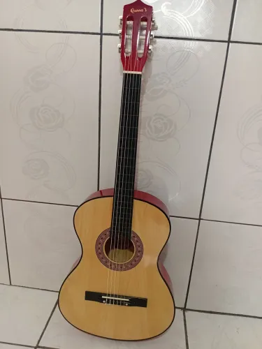Violão acústico 