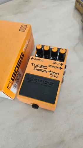 Pedal Boss Ds-2 turbo distortion