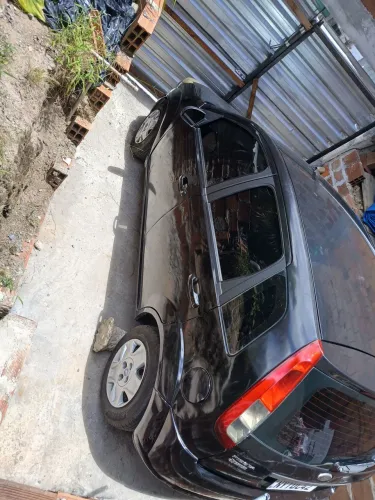 Ford Fiesta 1.0 8V Flex/class 1.0 8V Flex 5P 2011