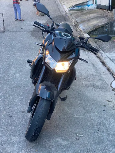 Vende-se Z750
