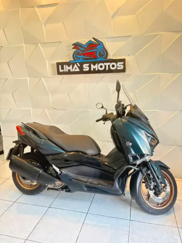 VENDO OU TROCO YAMAHA XMAX 250 2023 ( LIMAS MOTOS)