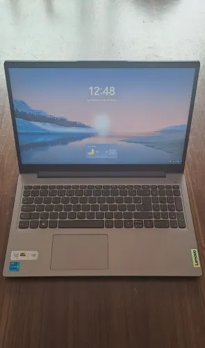 Notbook Lenovo IdeaPad 3 - i3 | 8GB RAM | SSD 256GB