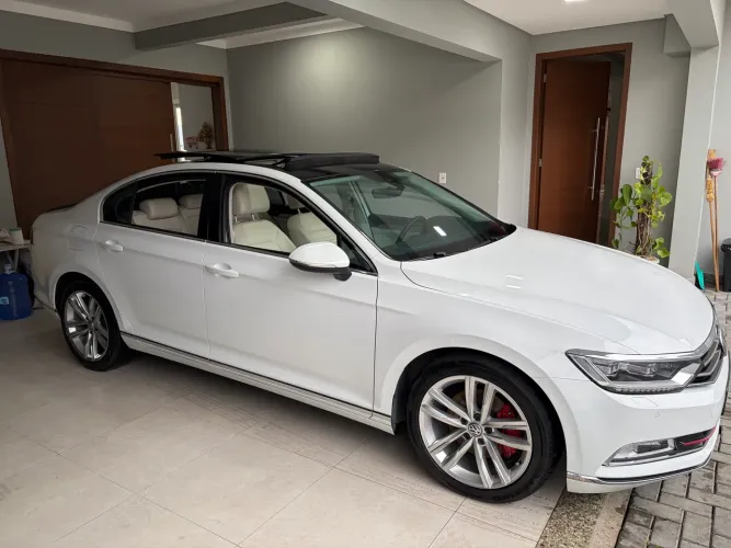Volkswagen Passat Highline 2.0 TSI 220cv Tip. 2018