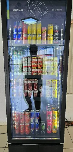 Geladeira Expositor Vertical Metalfrio Optima 572 Litros - 1 Porta Preto 220V Bar Adega