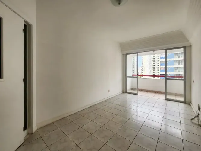 Apartamento 3 Quartos, Distribuído Em 75M² E 1 Vaga De Garagem No Caminho Das Árvores. 5HG