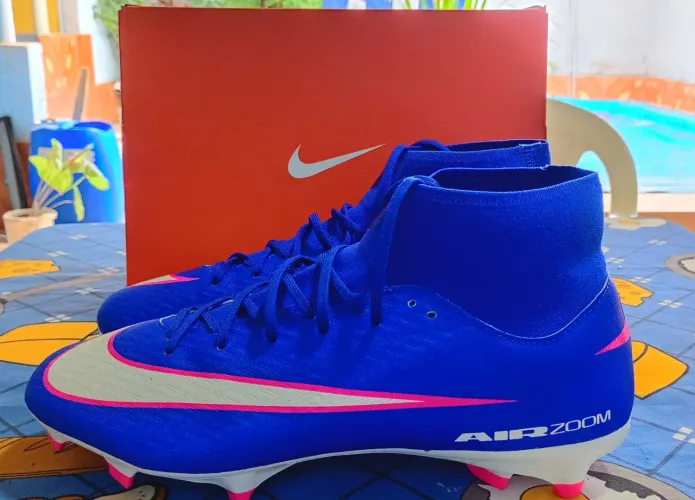 Chuteira Campo Nike Original - Tamanho 42 (ZERADA na Caixa)