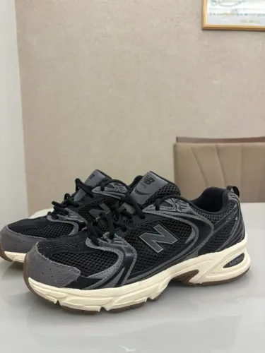 Tênis New Balance 530 Preto - Cor Black Gum - N° 38