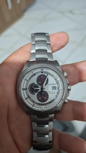 Vendo Relógio citizen Eco drive Titanium muito novo tudo ok