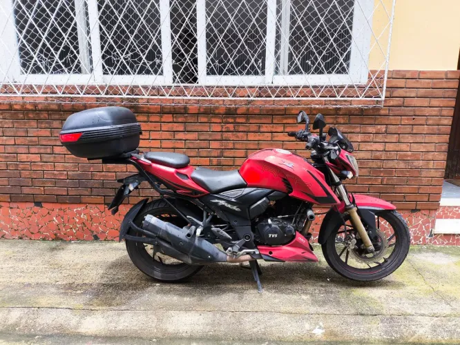 Vendo ou troco Dafra Apache RTR 200