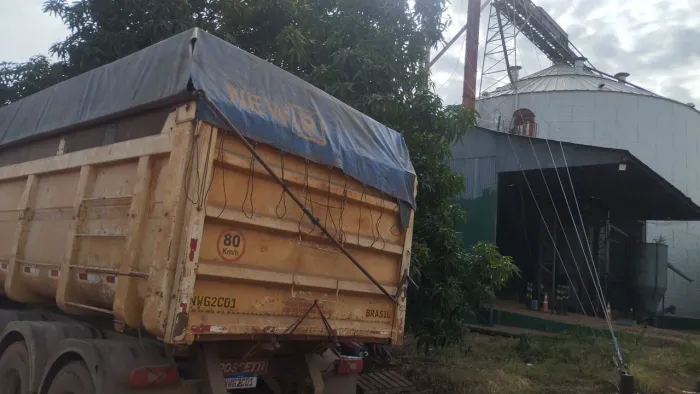 Vende ou troca conjunto trabalhando
