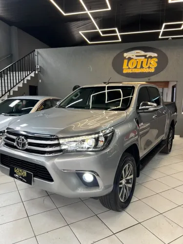 Toyota Hilux CD SRX 4X4 2.8 TDI 16V Diesel Aut. 2016