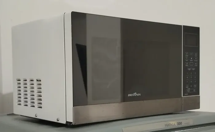 Microondas espelhado