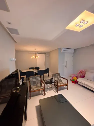 Apartamento 3/4, mobiliado. Ao lado do colégio Master.