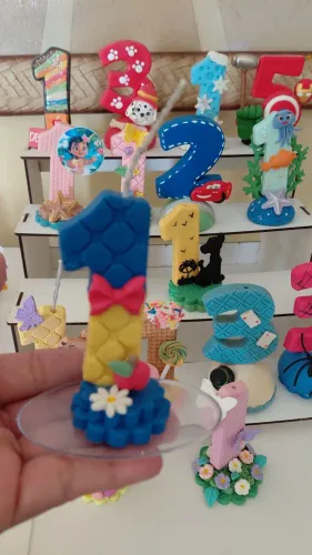 Vela de aniversário em biscuits