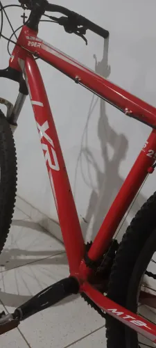 Bicicleta a venda 2.500 quadro de fibra de carbono toda perfeita meu número *45