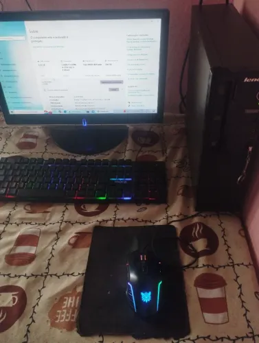 PC LENOVO LEIA