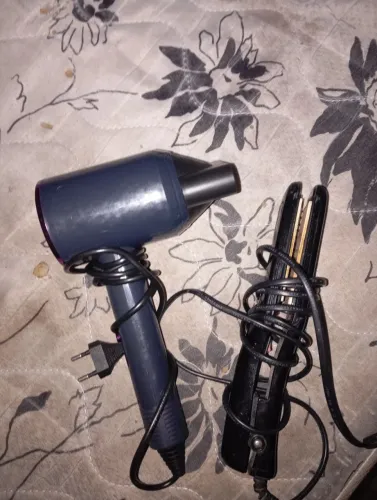 Kit escova e secador de cabelo