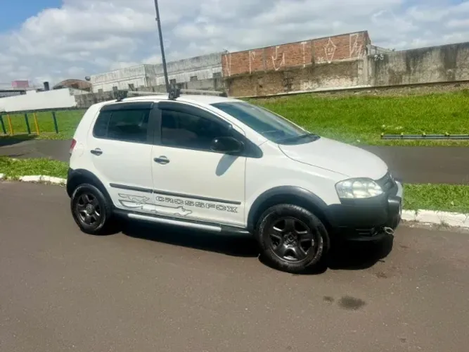 Volkswagen Crossfox 1.6 MI Total Flex 8V 5P 2008