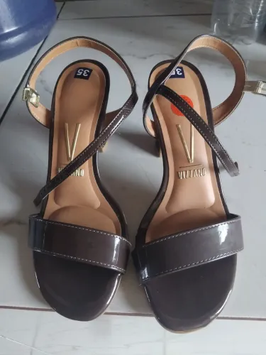 Salto Alto Tamanho 35 Usado Só Uma Vez 80 Reais120 Reais