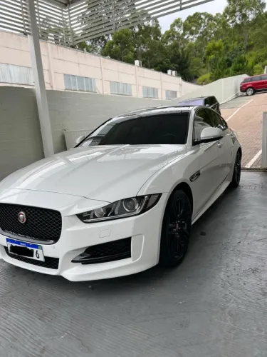 Jaguar XE 2.0 Turboch. R-sport 240/250cv Aut. 2017