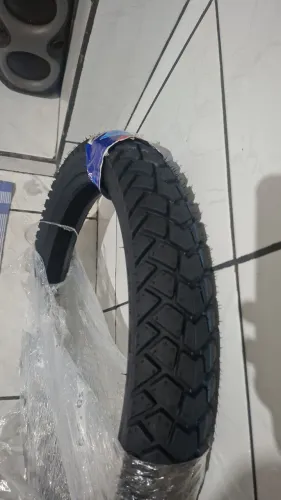 PNEUS DE XRE OU MOTO ALTA