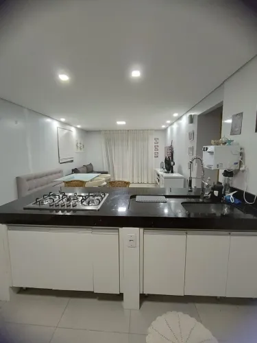 Vendo casa em condomínio fechado na região de Sobradinho