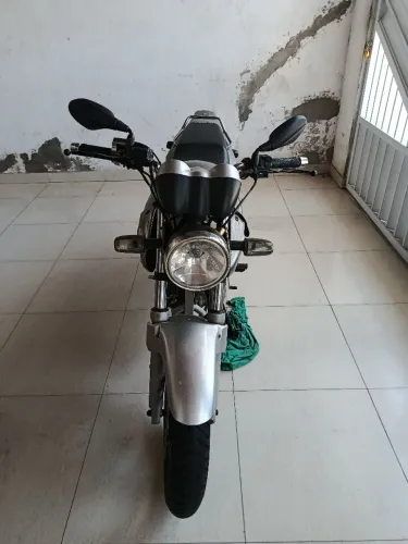 Moto CBX 250 Twister