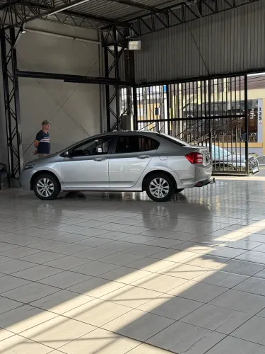 Honda City Sedan LX 1.5 Flex 16V 4P Mec. 2013