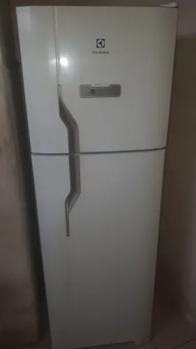 Conserto e manutenção em geladeira freezer etc