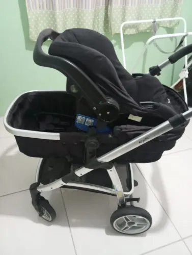 Carrinho de bebê 3 em 1