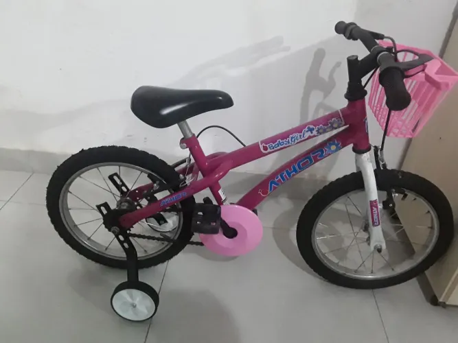 Bicicleta infantil aro 16 com cestinha