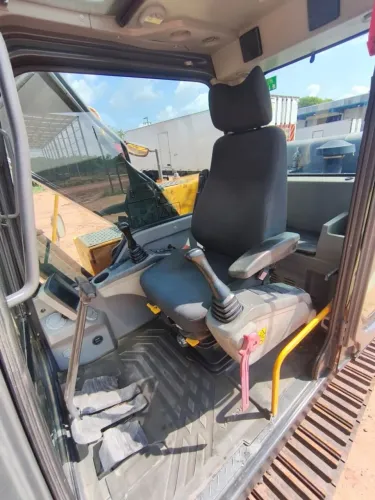 Escavadeira Volvo EC200 DL