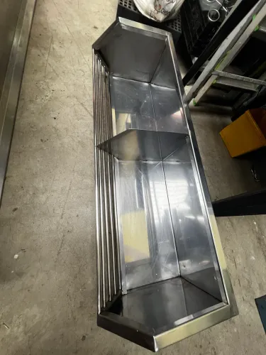 Fruteira inox de parede para comércio 